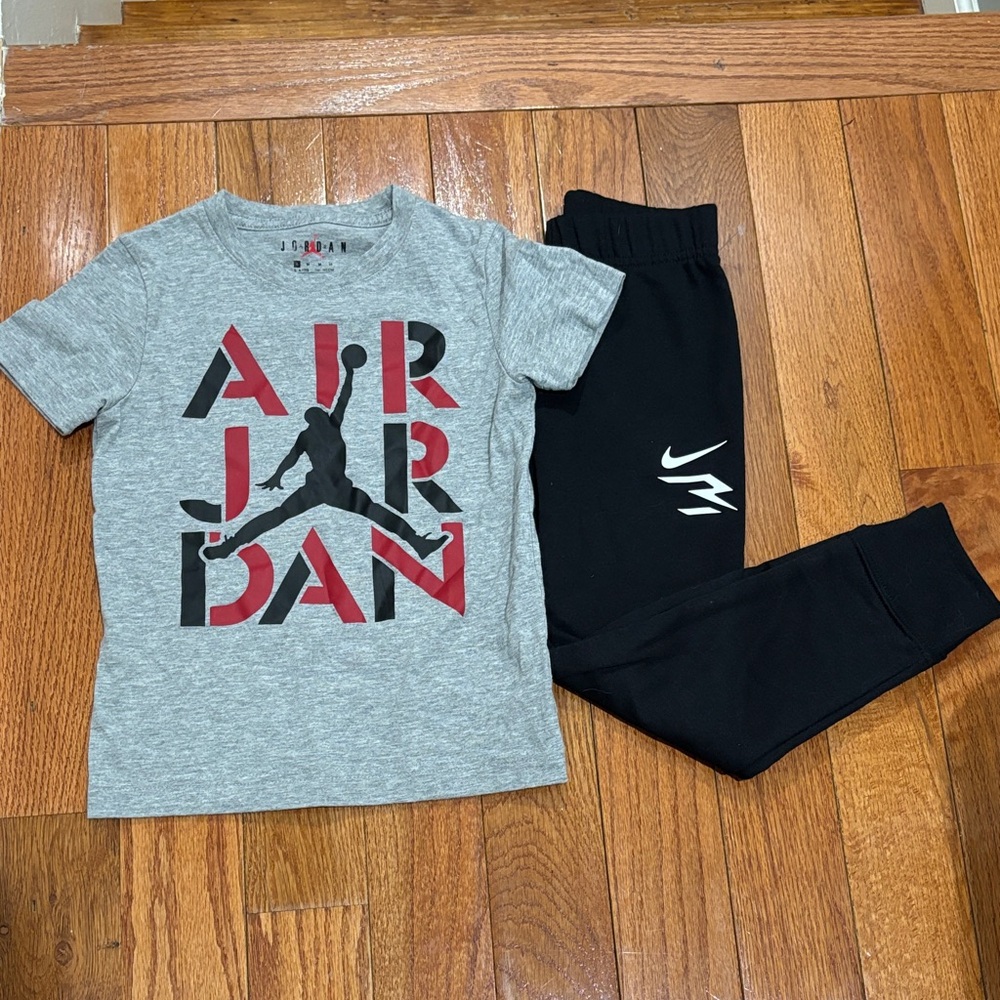 Jordan Gray and Black Air Jordan Graphic Tee with Black Joggers